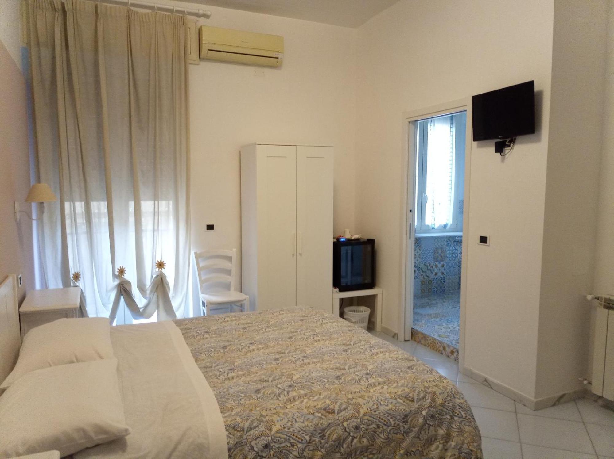 Carafa Materdei Hotel Napoli Eksteriør billede